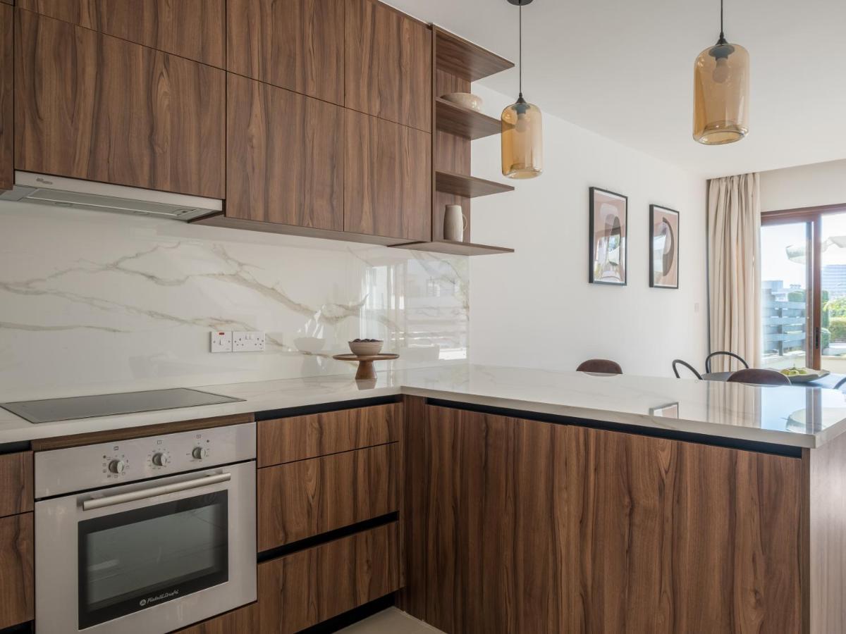 Unique apartment&aquatic experiences for up to eight guests All yours Limassol Extérieur photo