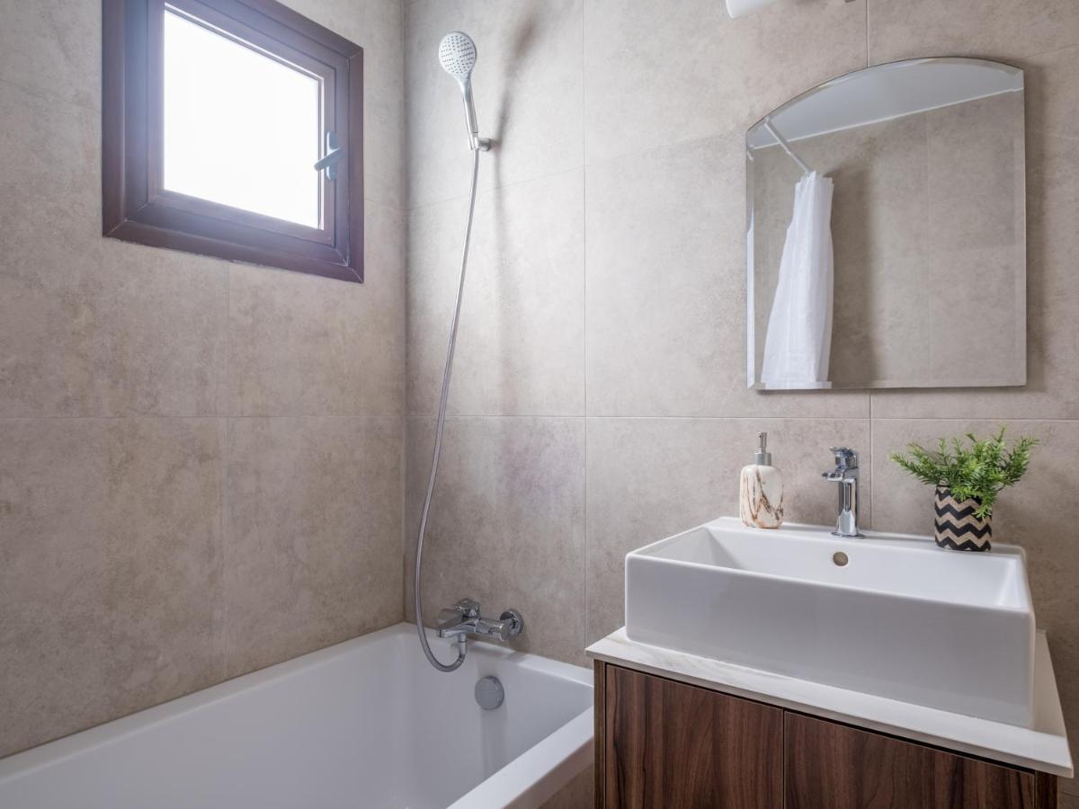 Unique apartment&aquatic experiences for up to eight guests All yours Limassol Extérieur photo