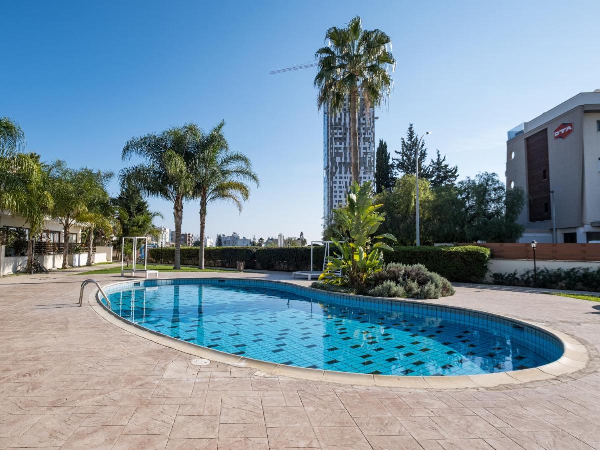Unique apartment&aquatic experiences for up to eight guests All yours Limassol Extérieur photo